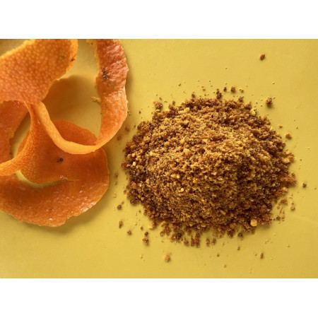 Piel de naranja deshidratada