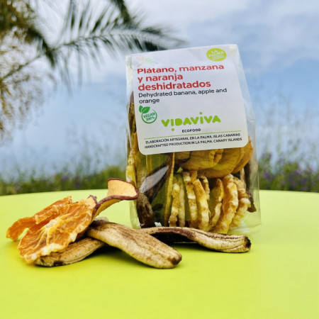 Plátano, manzana y naranja deshidratados