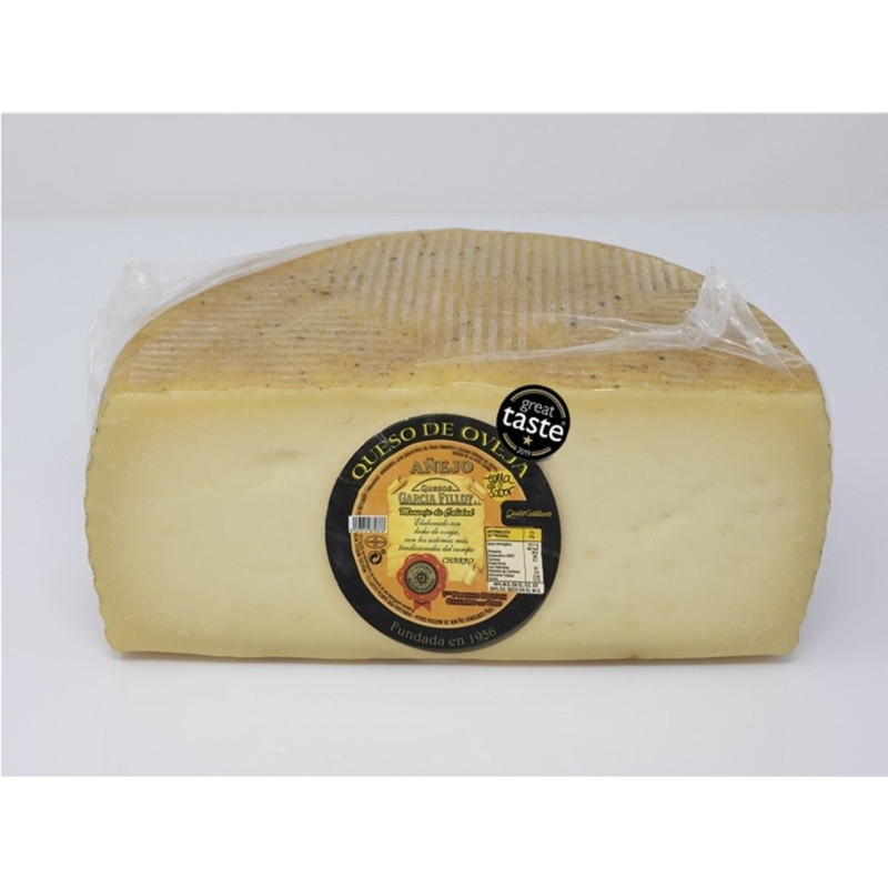 Queso Añejo de Oveja 1/2 de pieza grande (al vacío) aprox. 1'2 kg