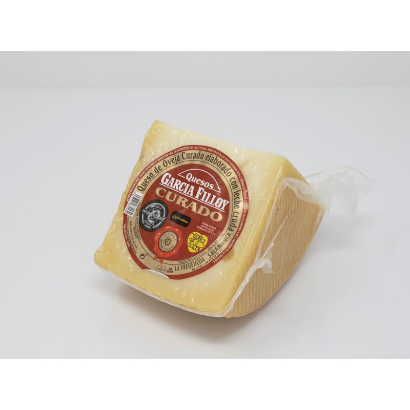 Queso Curado de Oveja 1/4 de pieza grande envasada al vacio Aprox 600 gramos