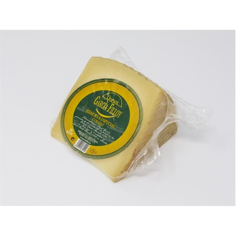 Queso Reserva Especial Curado tres leches 1/8 de pieza grande (al vacío) aprox. 300 gramos